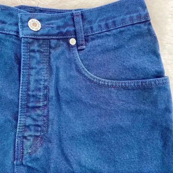 Vintage Joe Bloggs High Waisted 100% Cotton Dark Wash “mom” Jean Short (31R) - Picture 5 of 11